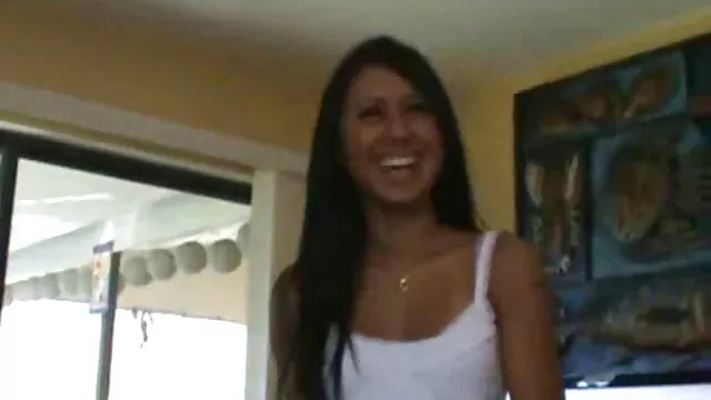 Bedste porno ingen registrering  Mænd dansk live sex i tatoveringer og piercinger bliver blonde