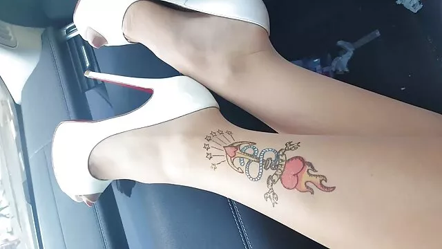 Bedste porno ingen registrering  Brunette med behårede fisse sextube dansk onanerer