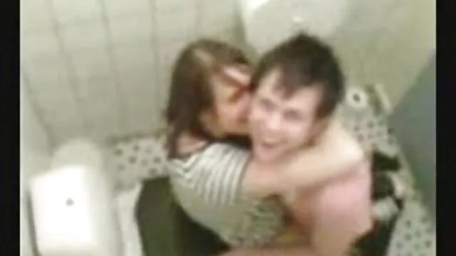 Bedste porno ingen registrering  Lidenskabelig Gangbang med tre danske sex tube lystne Blondiner
