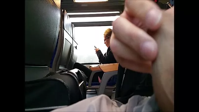 Bedste porno ingen registrering  Han rev den beskidte hund i to danske cam girls år sammen med sin ven