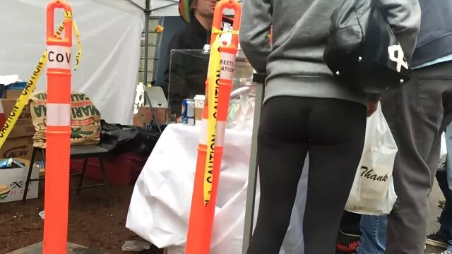 Bedste porno ingen registrering  Hun havde Se while med en pige filmklip sex foran ham, mens han bankede hende