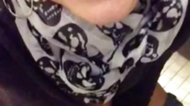 Bedste porno ingen registrering  Sub suboofer fucks tynd brunette med pik amatør dansk sex stående